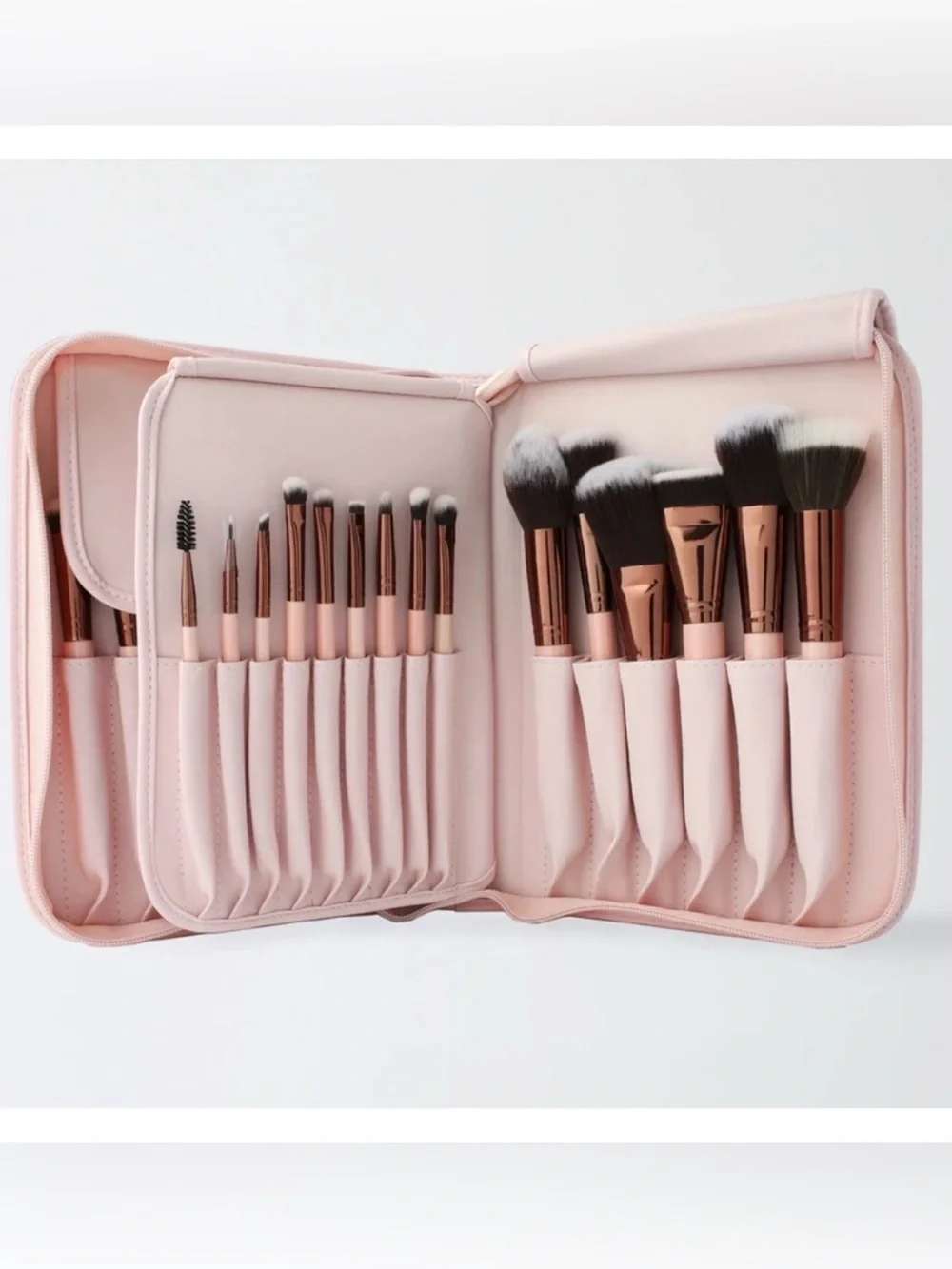 BRAND NEW Luxie 30 Piece Rose Gold Brush Set
